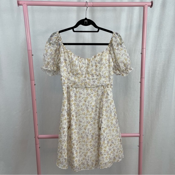 NWT Simplee Floral Mini Dress size S - Picture 1 of 4